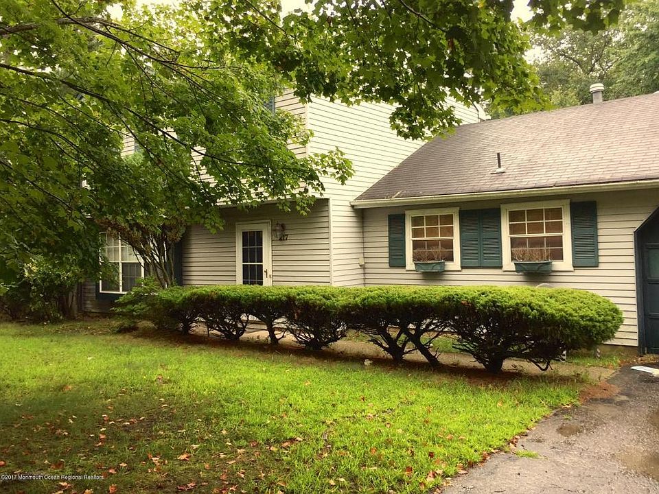 1st image of 217 Regent Dr