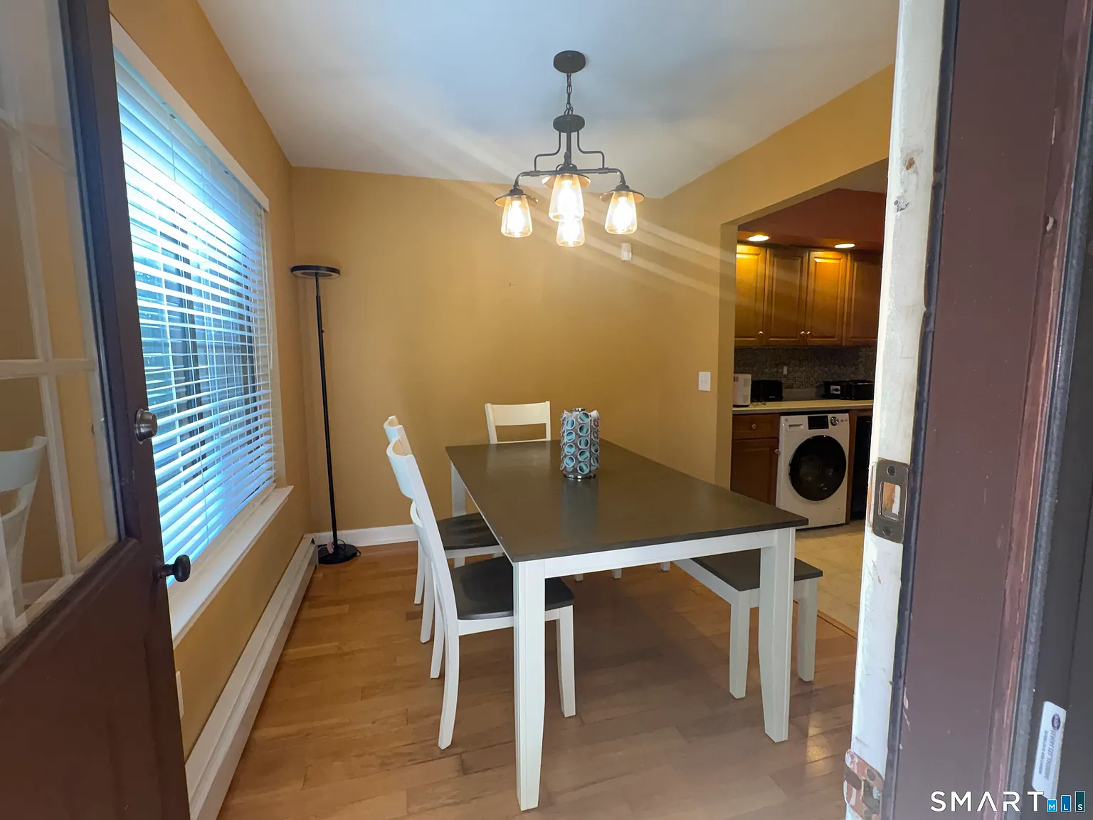 2 bed, 748 sqft, $2,350 — Photo 4