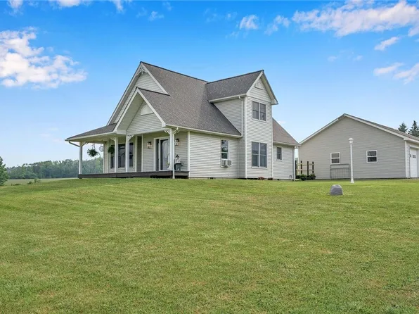 6301 Stinson Rd, Arcade, NY 14009