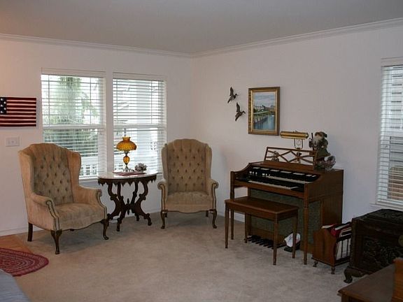 2nd image of 7126 Cranberry Ct SE