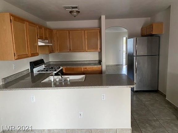 5th image of 2021 Jade Hills Ct
