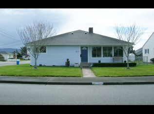 211 W 7th St, Crescent City, CA
