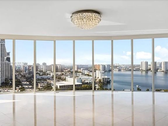 5th image of 18911 Collins Ave APT 2806