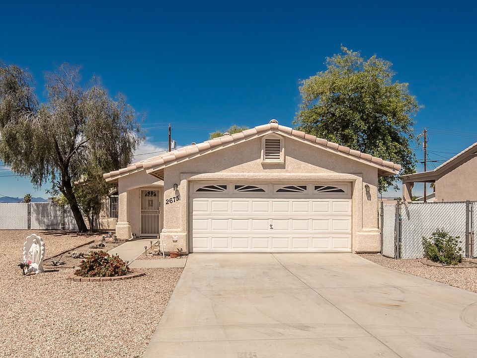1st image of 2675 Smoketree Ave N