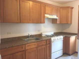 7158 58th Ave, Maspeth, NY 11378