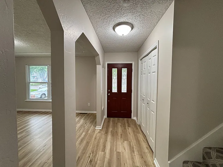 14723 S Wyandotte Dr — Photo 7