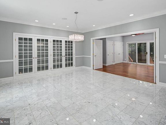 5th image of 11565 W Hill Dr