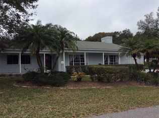 901 Hamlin Ave, Howey In The Hills, FL 34737