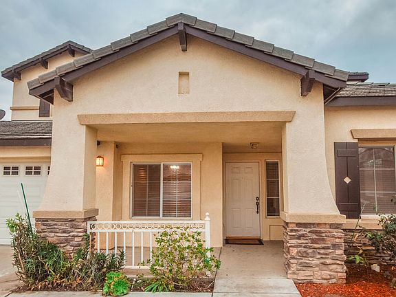 2nd image of 12409 Crystal Cove Ave