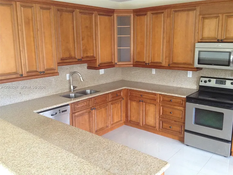 17615 SW 135th Ave — Photo 19