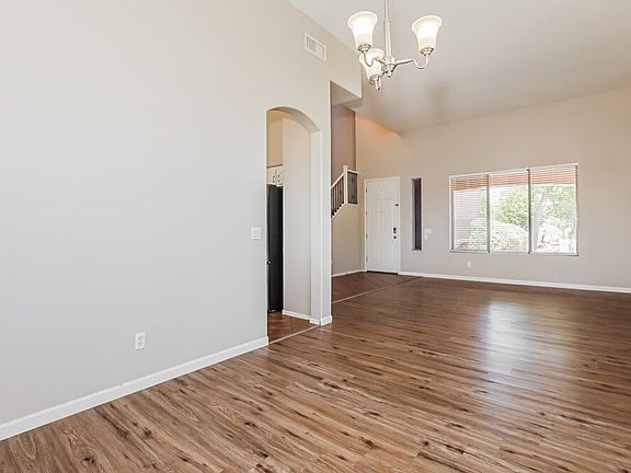 5th image of 4091 E Carriage Way