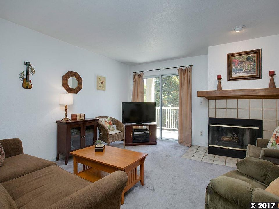1st image of 278 Estabrook St