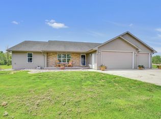 3845 Glory Sue Ct, Suamico, WI 54173
