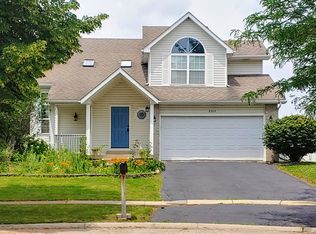 2515 Northlake Ct, Lockport, IL 60441