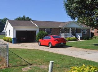 505 Pam Dr, Gastonia, NC 28056