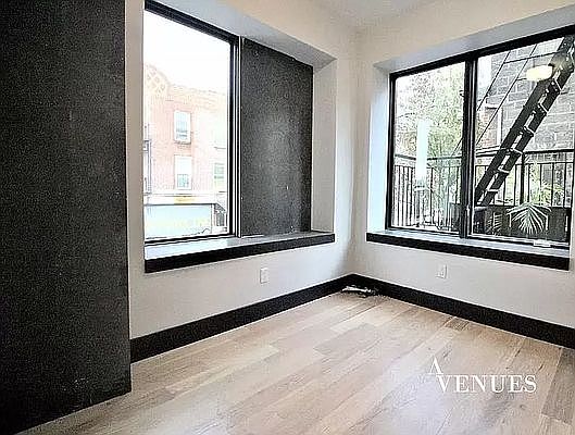 3rd image of 156 15th St #1C