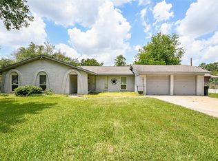 19315 Casper Dr, Spring, TX 77373