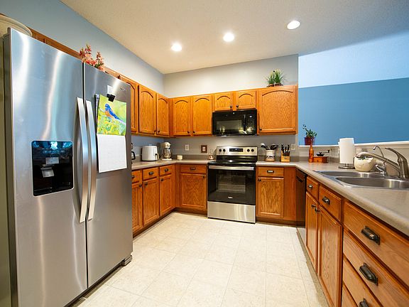 5th image of 7808 Valley Stream Dr
