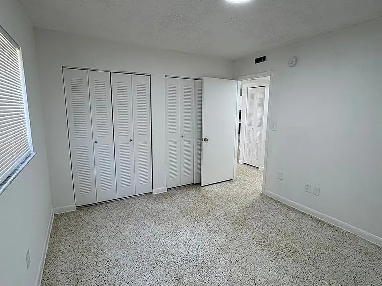 Gabriella Apartments — Photo 17