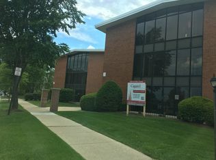 8250-60 Niles Center, Skokie, IL 60077