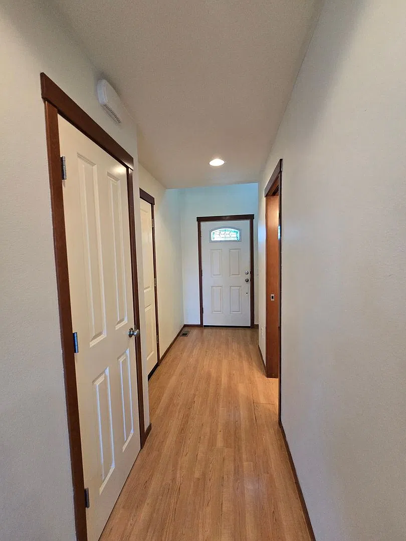 3 bedroom, 2.5 Bathroom Duplex! — Photo 2