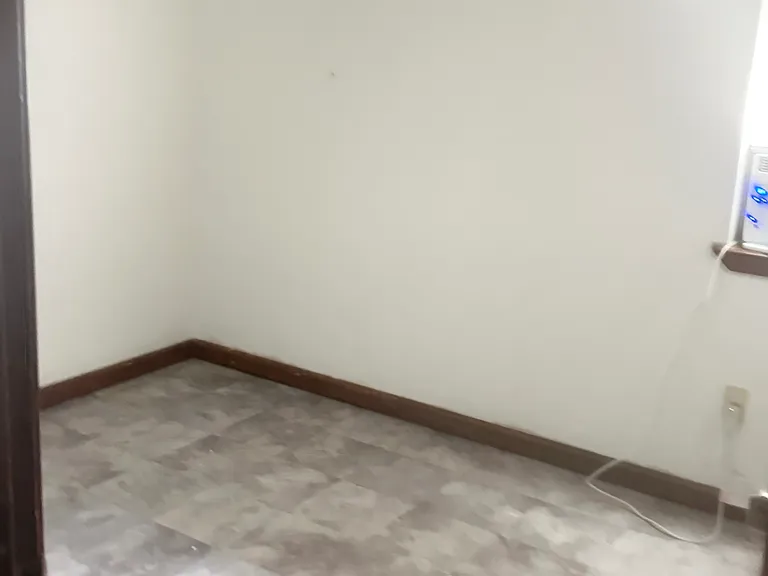 303 S 10th St #2 — Photo 3