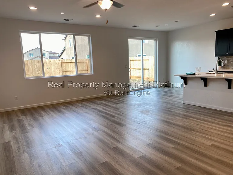 6696 E Vassar Ave — Photo 9