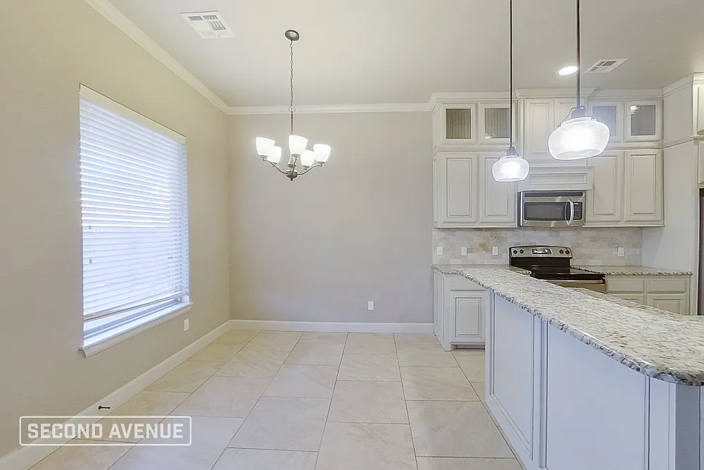 3 bed, 2.0 bath, 1723 sqft, $1,850 — Photo 4