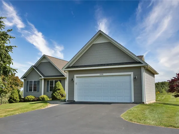 6248 E Townline Rd, Williamson, NY 14589