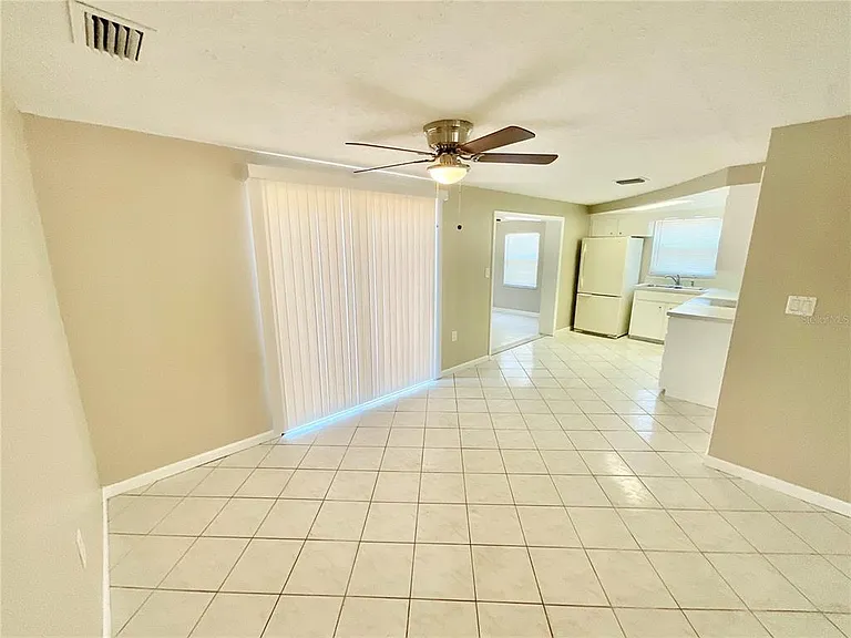 3054 Primrose Dr — Photo 17