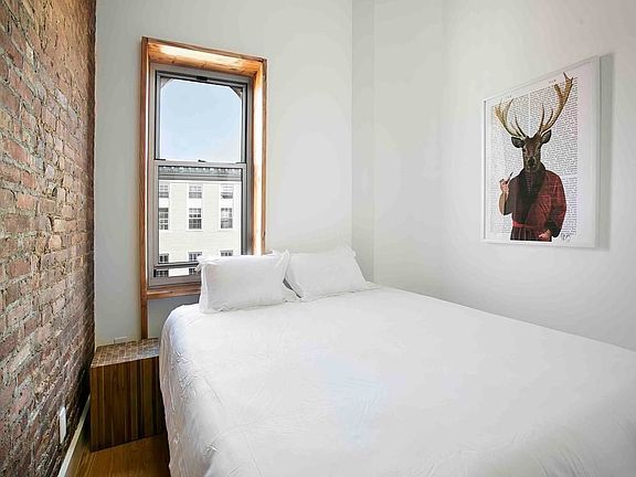 5th image of 233 Stanhope St #3L