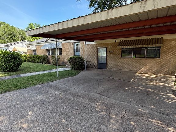 2nd image of 205 Collegeview
