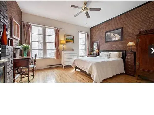 Sold by Realmart Realty LLC | media 4