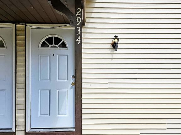 3rd image of 2928 Vineland Ave SE #2934
