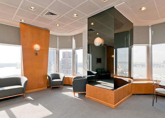3rd image of 500 W 43rd St APT 20A