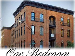 422 S Washington St APT 15, Bloomington, IN 47401