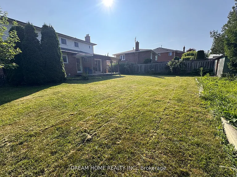 2425 Carlanne Pl #MAIN — Photo 34