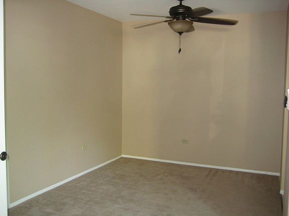 4th image of 6110 Knollwood Dr #102