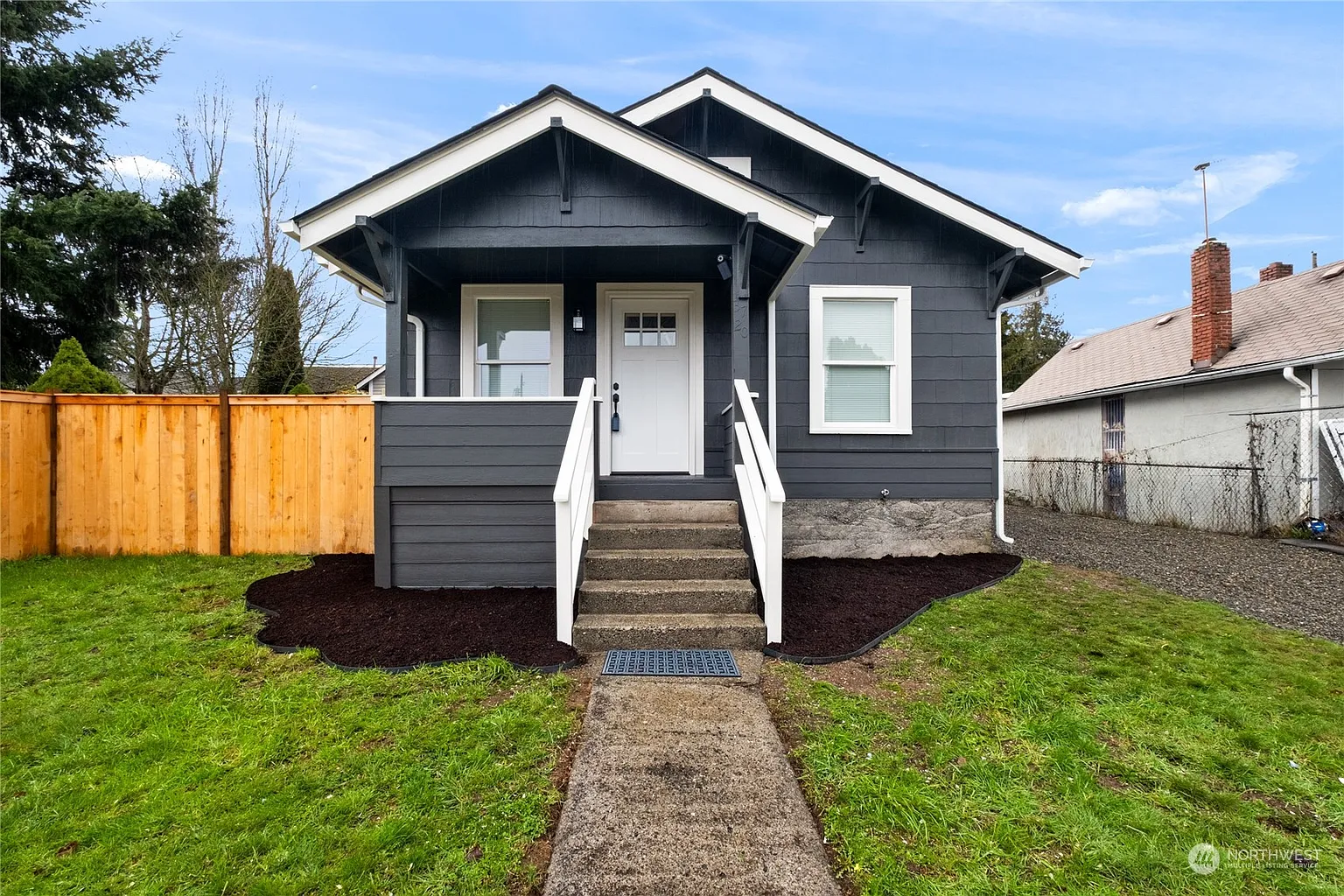 3720 E K Street photo 1