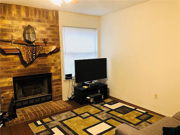 5th image of 13327 Black Canyon Dr