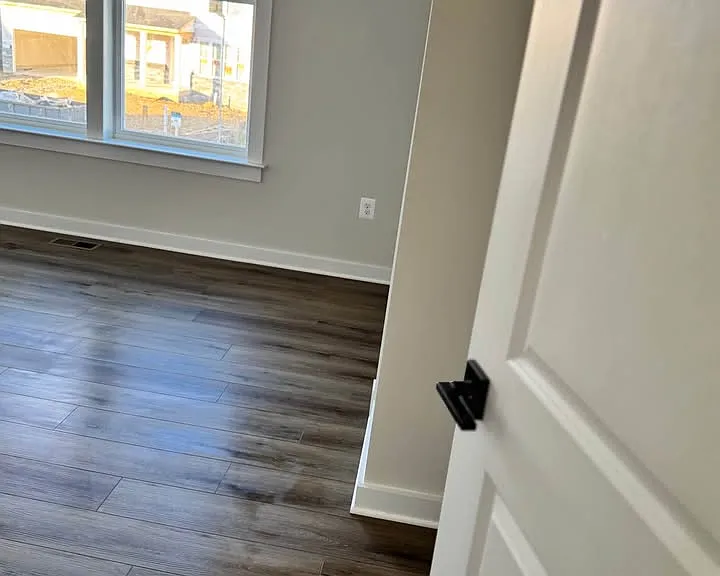 Meadow Creek Dr — Photo 4