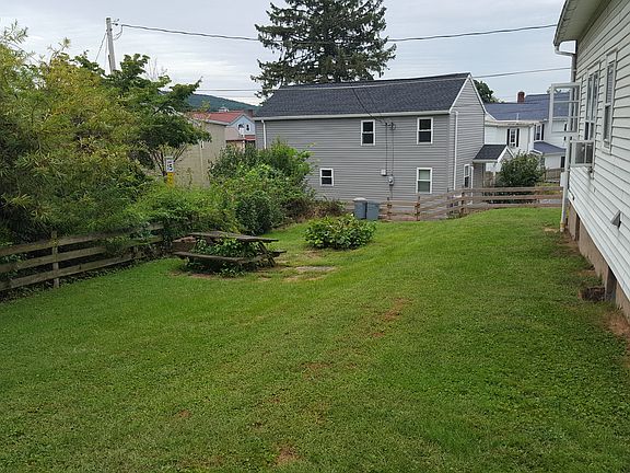 Backyard lower view.
