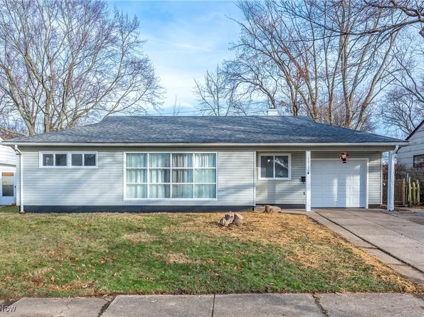 10120 Manorford Dr, Parma Heights, OH 44130