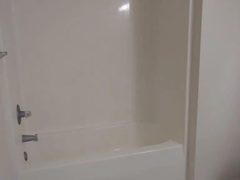 185 - COUNTRY VIEW APARTMENTS — Photo 21