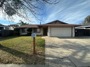 1813 Lobero Ln, Modesto, CA 95355