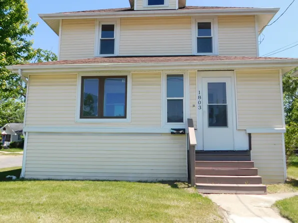 1803 Martin Luther King Jr Dr, Jackson, MI 49203