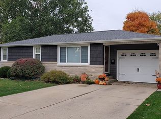 500 Wilshire Dr, Washington, IL 61571