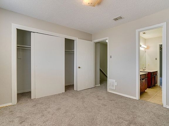 5th image of 2822 Wimbledon Ct #D