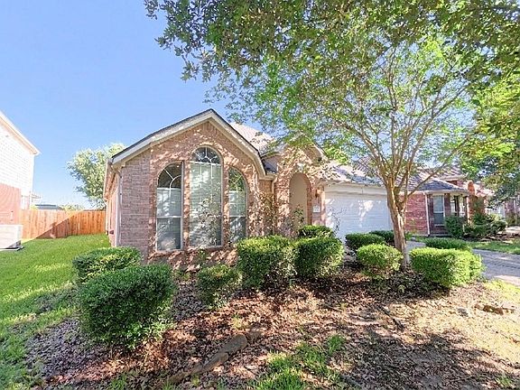 2nd image of 3218 Pine Run Dr