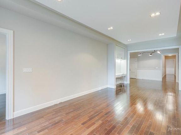 5th image of 2721 Pacific Ave